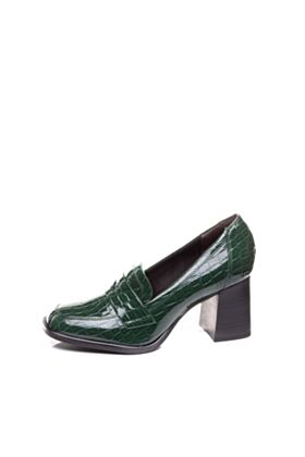 Tamaris Slēgtas kurpes