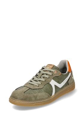 Mustang; Lerros Sporta kurpes