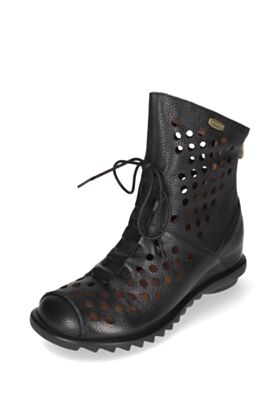 Laura Vita Puszābaki