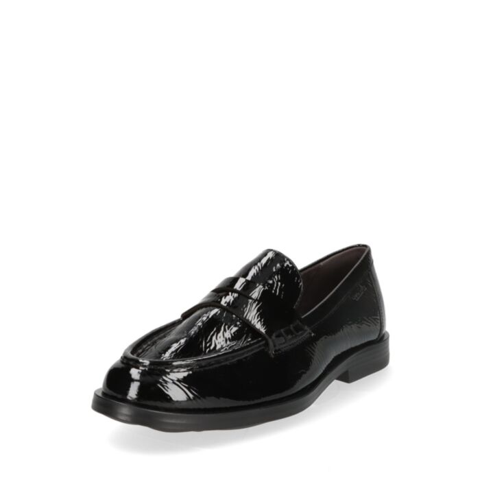 Tamaris Slēgtas kurpes