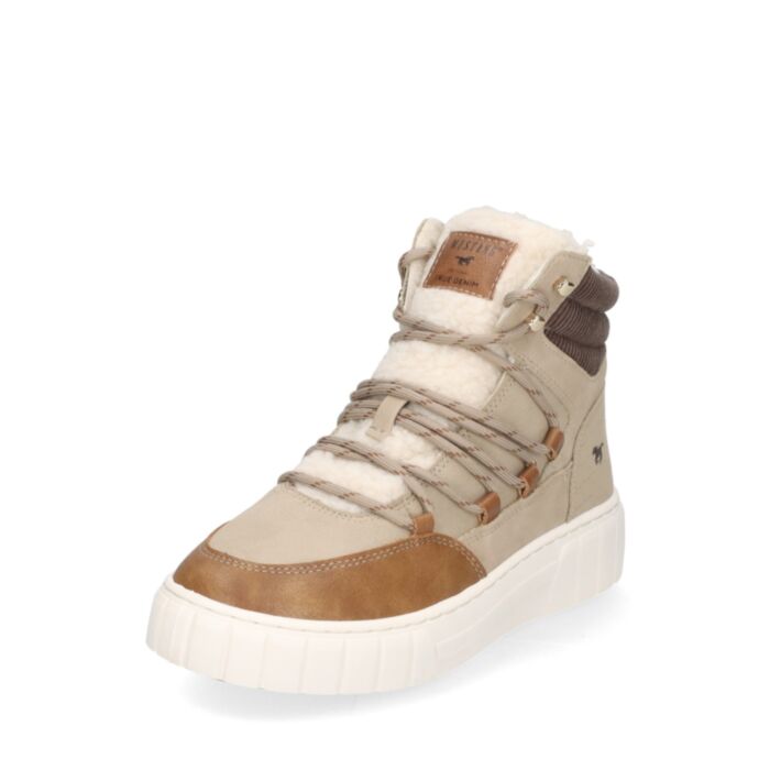 Mustang; Lerros Ziemas puszābaki