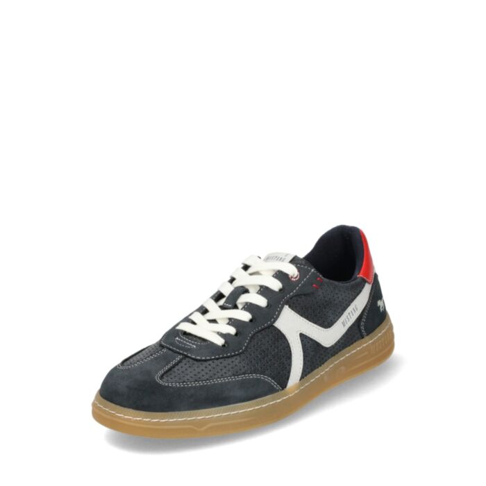 Mustang; Lerros Sporta kurpes