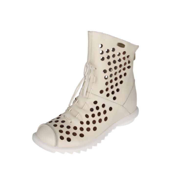 Laura Vita Puszābaki